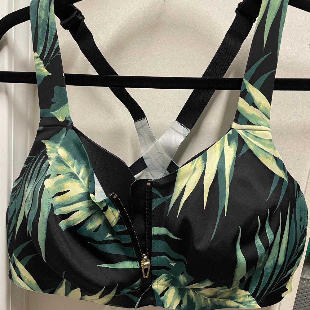 Buy 2 VS, Get 1 VS - Victoria Sport Knockout 38D